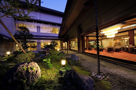 Courtyard. Biwako Grand Hotel
