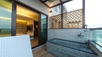 Panoramic Double Room, Canal View | Premium bedding, desk, blackout curtains, free WiFi