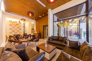 40-inch LED TV with digital channels, TV - Move Resort & Spa (Tainan)