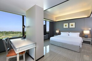 Ropa de cama de alta calidad, escritorio, wifi gratis y ropa de cama 