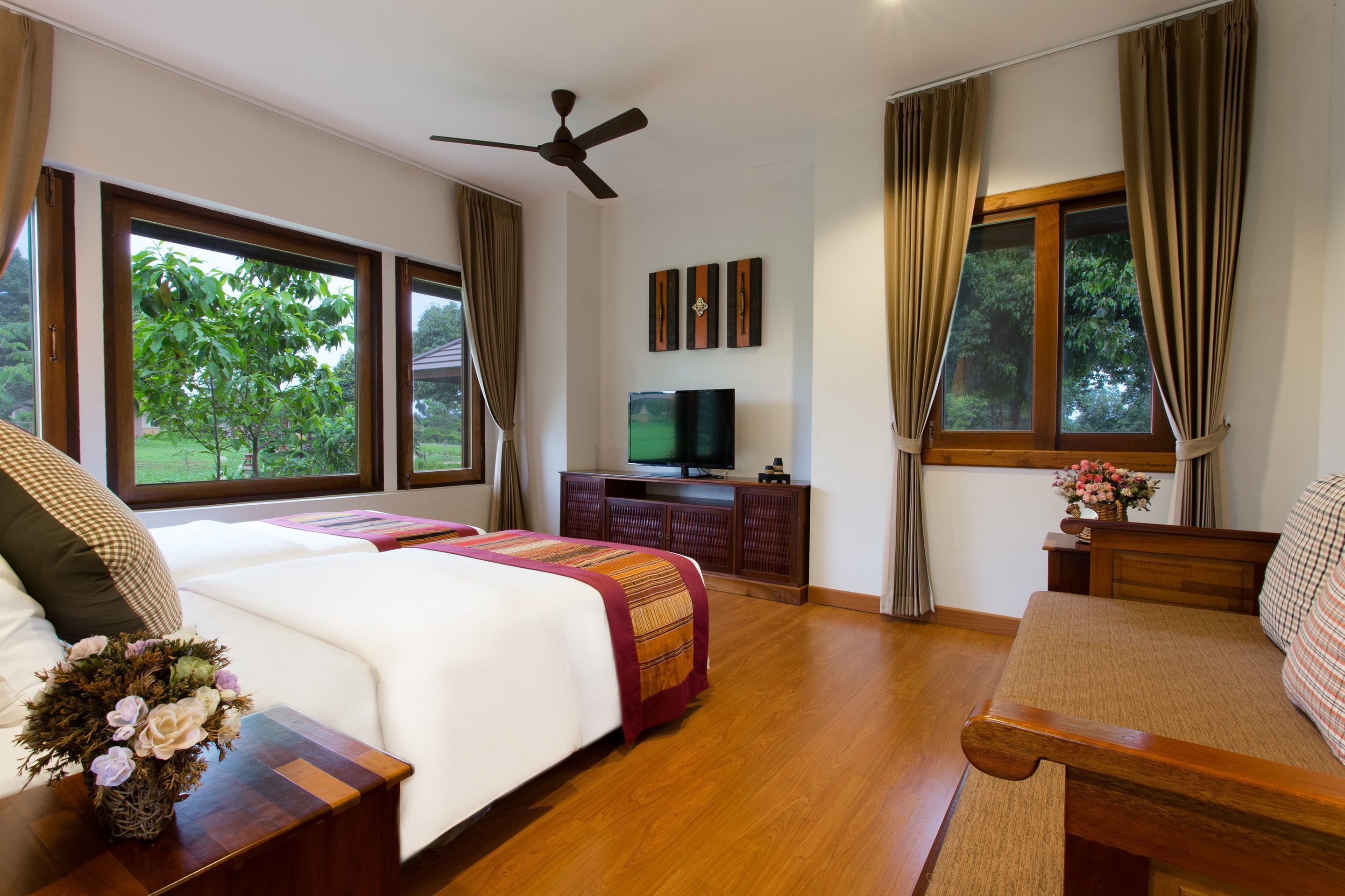 deluxe twin | premium bedding, minibar, in-room safe, blackout curtains