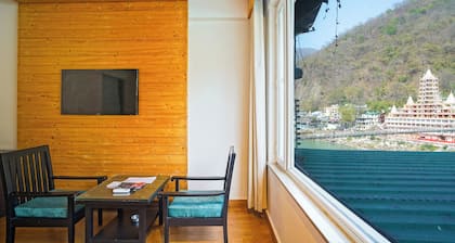 Hotel Ishan A Riverside Retreat