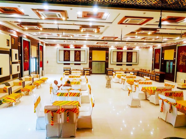 Dining - Hotel Panigrahan (Bikaner)