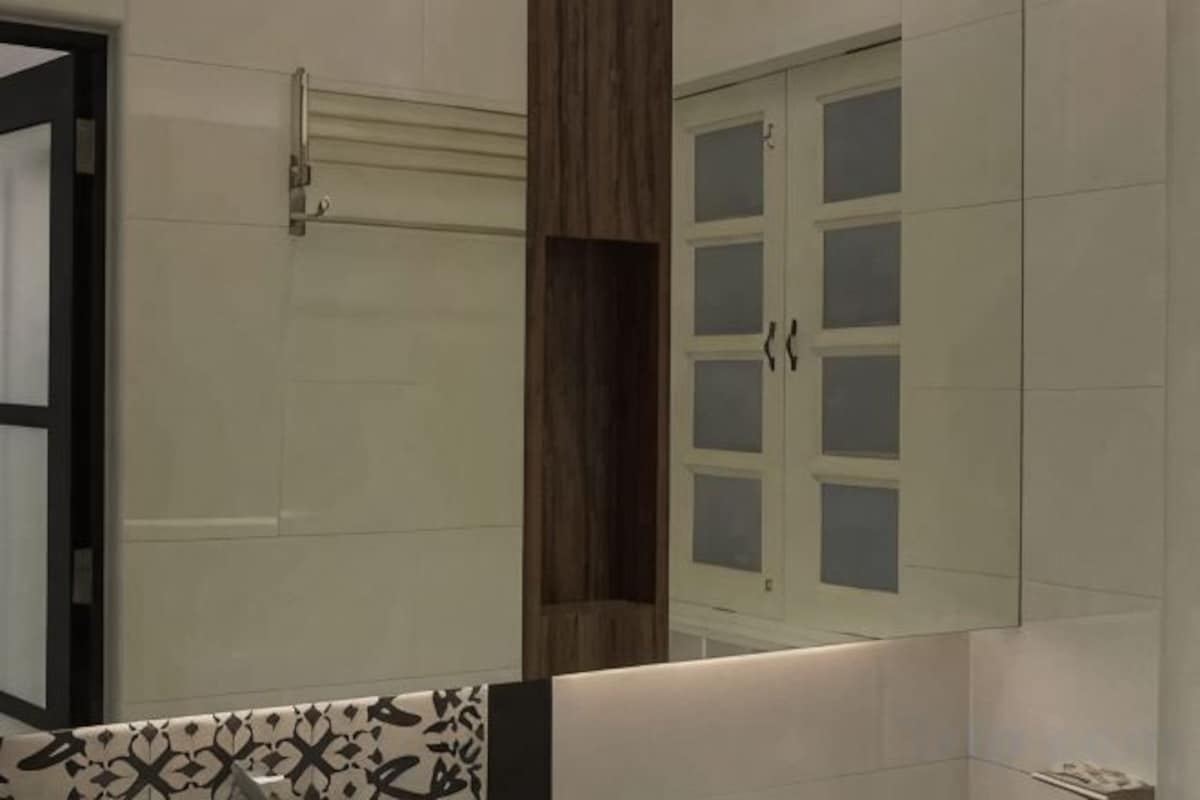 Bathroom | Shower, rainfall showerhead, free toiletries, hair dryer