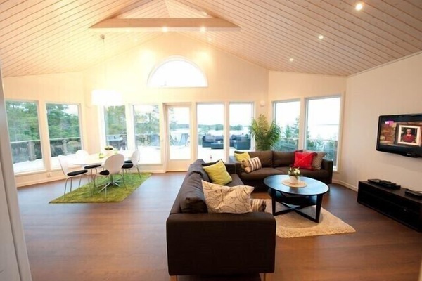 Premium Townhome, 3 Bedrooms, Sauna, Sea View | Living room | Flat-screen TV
