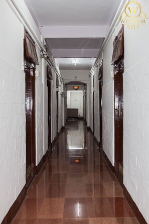 Hallway - Hotel Windsor (Mumbai)