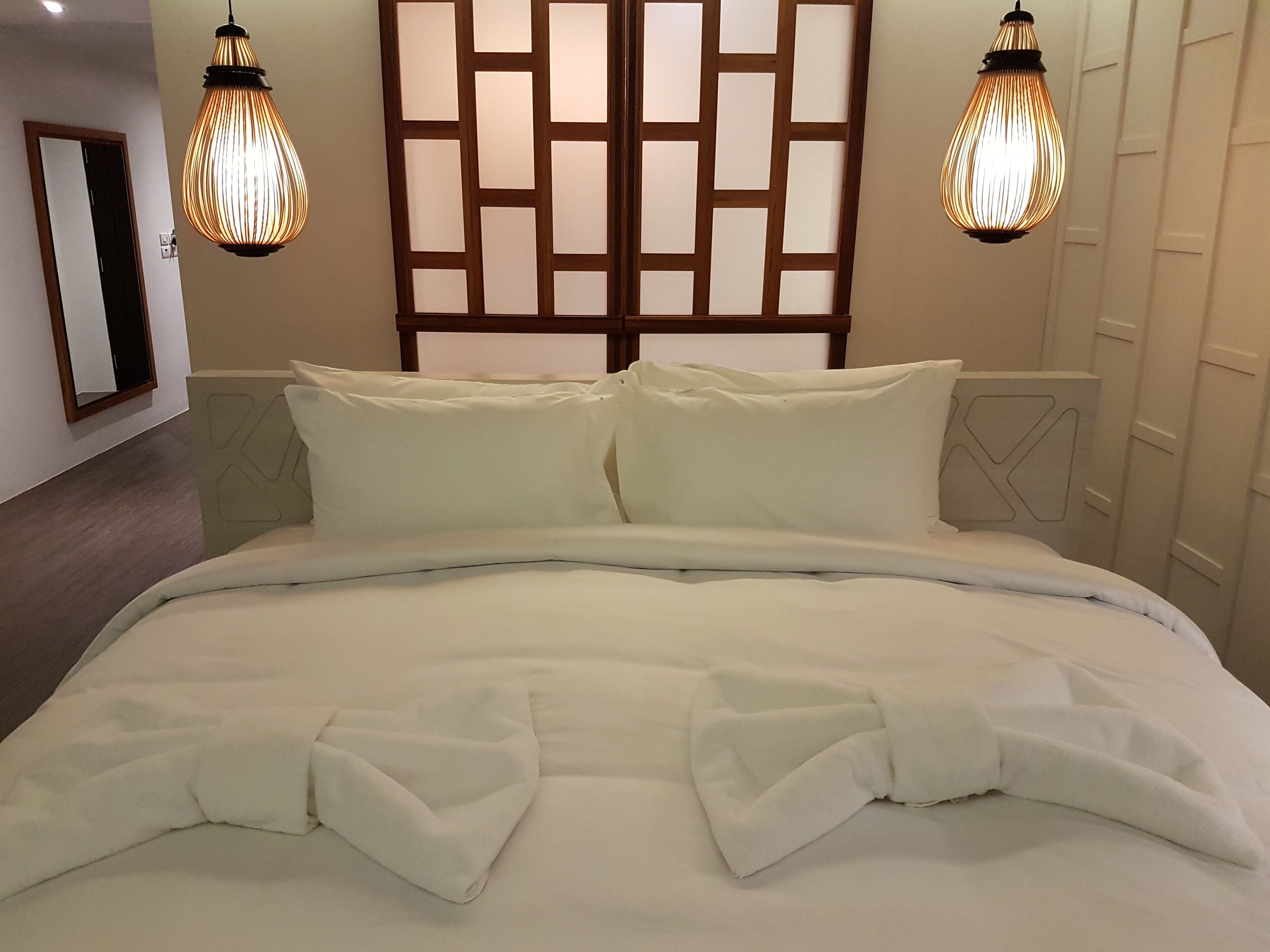 jacuzzi deluxe room - transfer from hua hin airport | minibar, in-room safe, blackout curtains, iron/ironing board