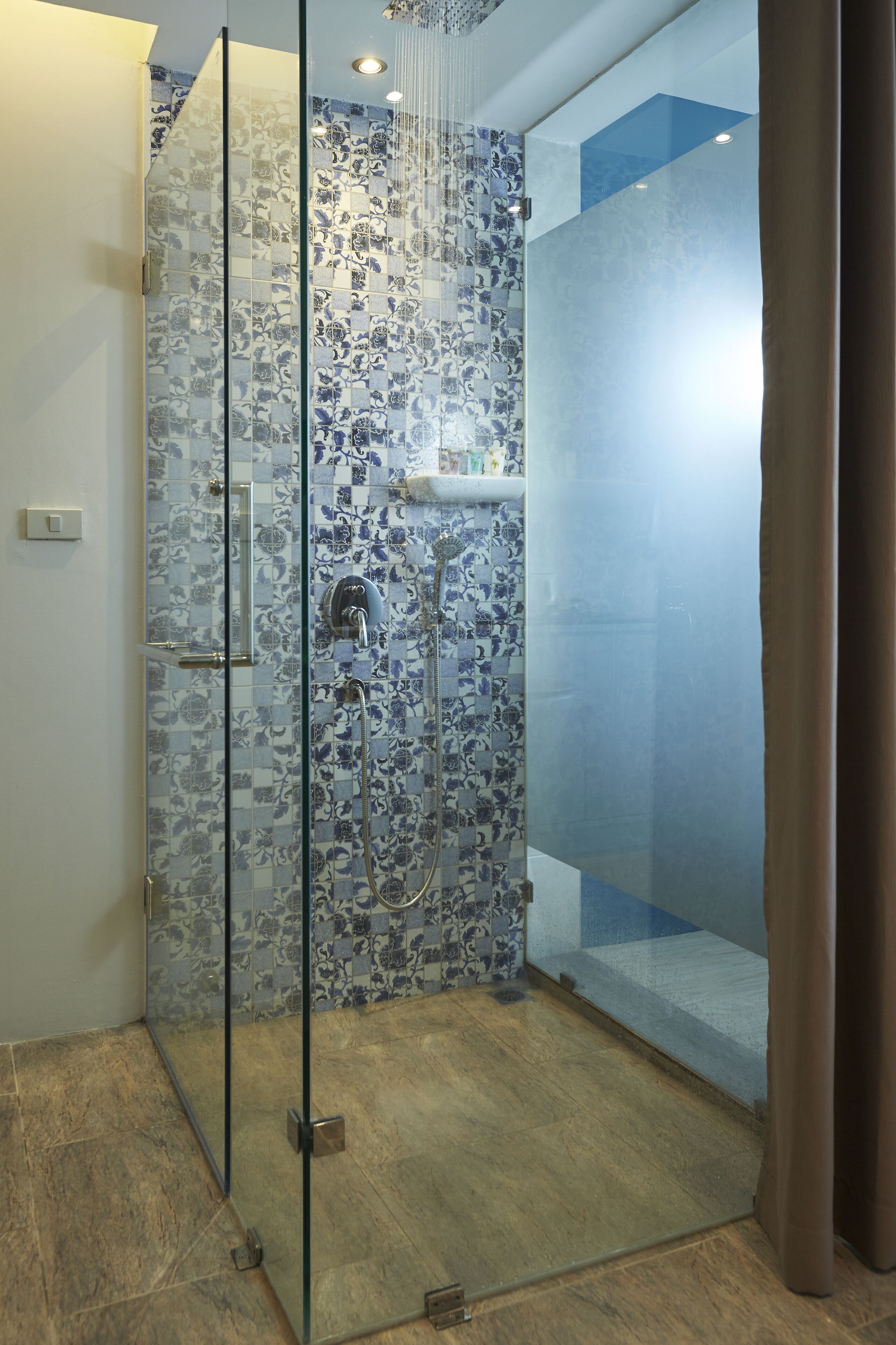 minibar, in-room safe, blackout curtains, iron/ironing board