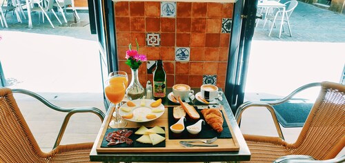 Spanish Galleon Lodge