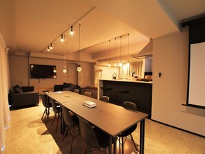 Presidential Studio Suite, Non Smoking, Refrigerator & Microwave | Individually decorated, individually furnished, soundproofing, free WiFi