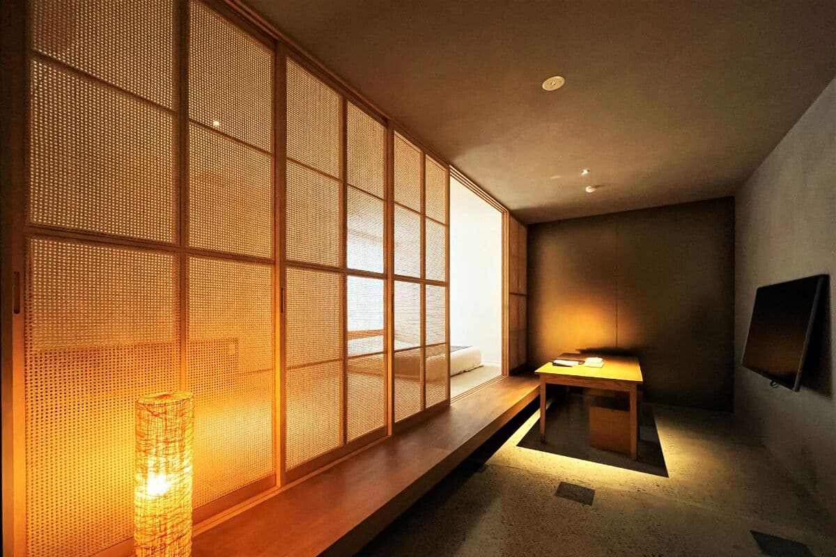 Premium Studio Suite, Multiple Beds, Non Smoking, Hot Tub | Living area | Flat-screen TV