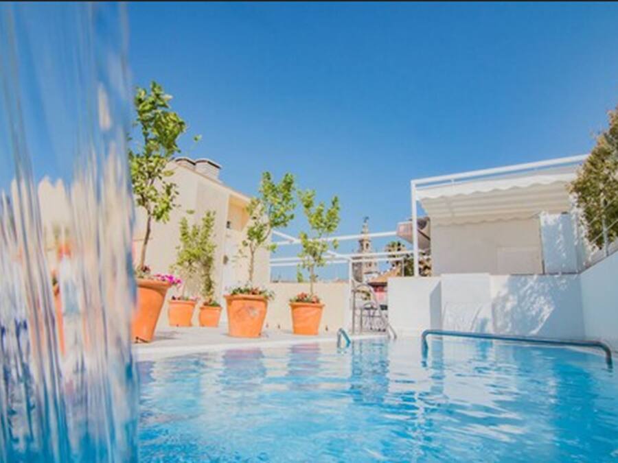 Outdoor pool, pool umbrellas