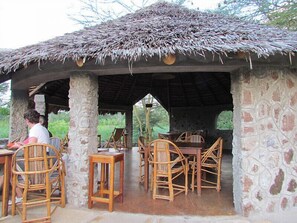 Exterior - Kiboko Lodge (Arusha)