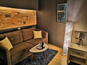 Deluxe Triple Room, Balcony, City View | Premium bedding, Tempur-Pedic beds, in-room safe, individually decorated - Piano Borracho (Tbilisi)