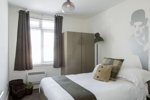 Apartment, 2 Bedrooms | 2 bedrooms, iron/ironing board, free cots/infant beds, free WiFi - LETS Home Away from Home (Cambridge)