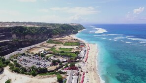 Beach nearby - Pandawa Hill Resort (Kutuh)