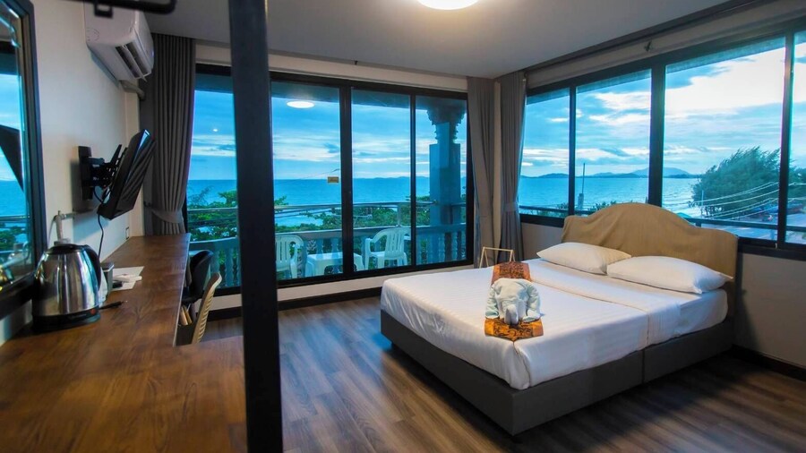 Pimpimarn Beach Hotel