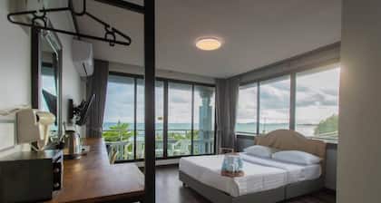 Pimpimarn Beach Hotel