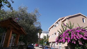 Fachada de la propiedad