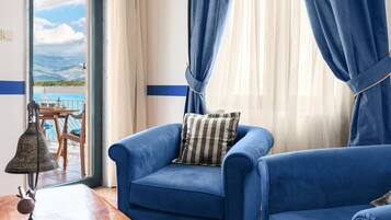 Apartment, 1 Bedroom, Terrace, Sea View | Living room | TV