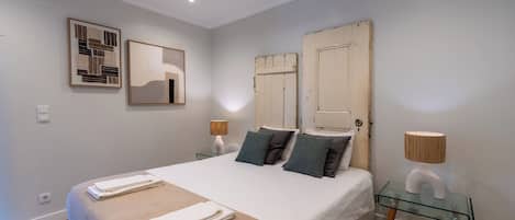 Apartamento standard, vista para o pátio | Individualmente decorados, individualmente mobiliados, cortinas blackout