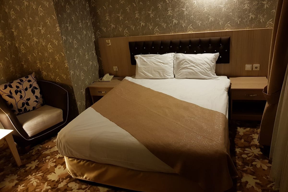 Standard Double or Twin Room | In-room safe, free WiFi