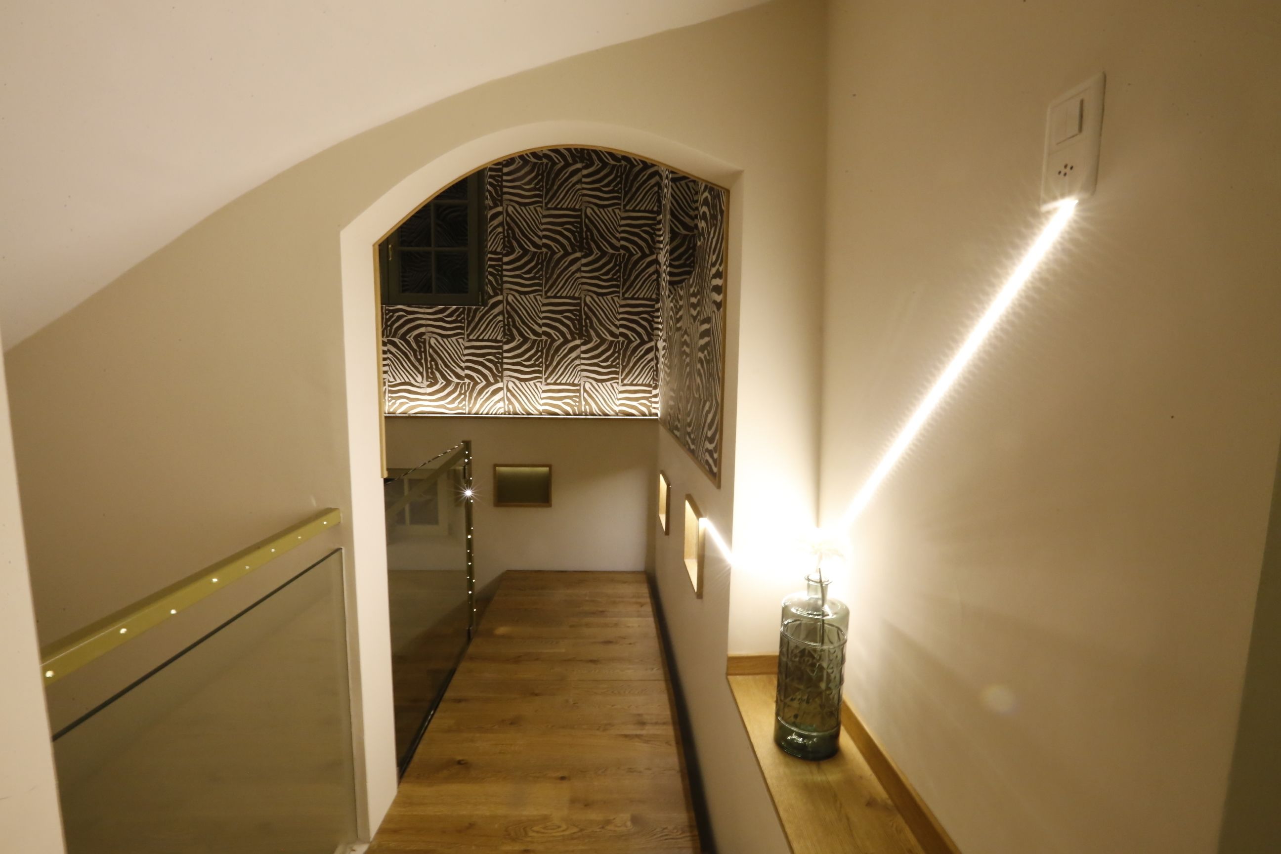 Vila superluxo, 4 quartos, vista para a montanha | Área de estar | TV de tela plana, lareira