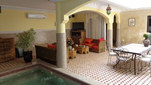 Unclassified image, 3 of 39, button - Riad Atlas Toyours (Marrakech)