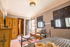 In-room safe, cribs/infant beds, free WiFi, bed sheets - Riad Atlas Toyours (Marrakech)