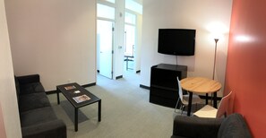 Superior Penthouse, 2 Bedrooms, 1 Bathroom (WITH TV & FRIDGE) - AMAZING VIEW!) | 1 bedroom, desk, laptop workspace, free WiFi - Parkside Student Residence (Toronto)