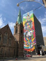 Vista frontal de la propiedad