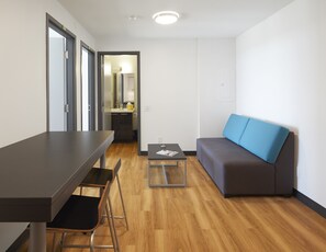 华丽公寓, 2 间卧室, 厨房 (No TV) | 客厅 | IPod 基座