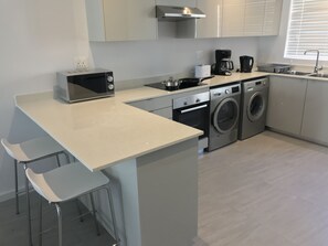 208 De Waterkant Piazza | Private kitchen - De Waterkant Piazza Apartments (Cape Town)