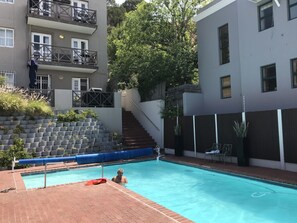 Outdoor pool - De Waterkant Piazza Apartments (Cape Town)