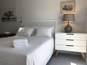 2 bedrooms, premium bedding, Select Comfort beds, in-room safe