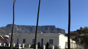 Unclassified image, 4 of 47, button - De Waterkant Piazza Apartments (Cape Town)