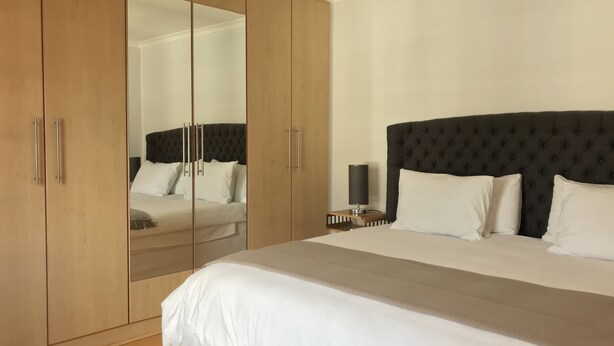 Unclassified image, 1 of 47, button - De Waterkant Piazza Apartments (Cape Town)