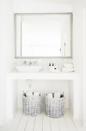 Bathroom sink - 2. Kleine Aussicht (Langebaan)