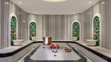 Couples treatment rooms, sauna, steam room, Turkish bath, aromatherapy