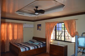 5 bedrooms, desk, laptop workspace, iron/ironing board