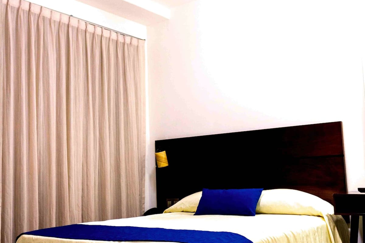 In-room safe, desk, laptop workspace, soundproofing
