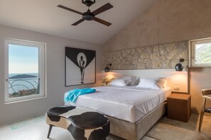 Dobbeltrom – basic, sjøutsikt, ved basseng (Ferdinand Magellan) | Sengetøy i egyptisk bomull, safe på rommet og skrivebord