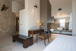 Elite-dobbeltværelse - havudsigt (James Cook) | Egyptiske bomuldslagner, pengeskab på værelset, skrivebord, gratis Wi-Fi