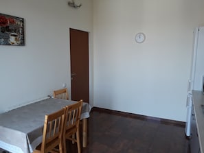 Family Penthouse, 2 Bedrooms | In-room dining