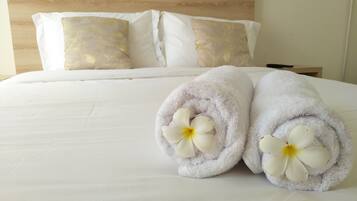 Coffres-forts dans les chambres, bureau, fer et planche Ă repasser