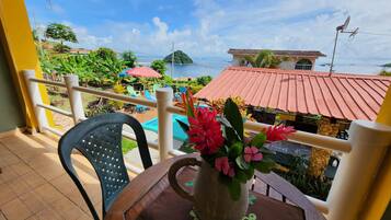 Kamar, 1 Tempat Tidur Queen | Teras/patio