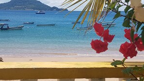靠近海滩、沙滩毛巾