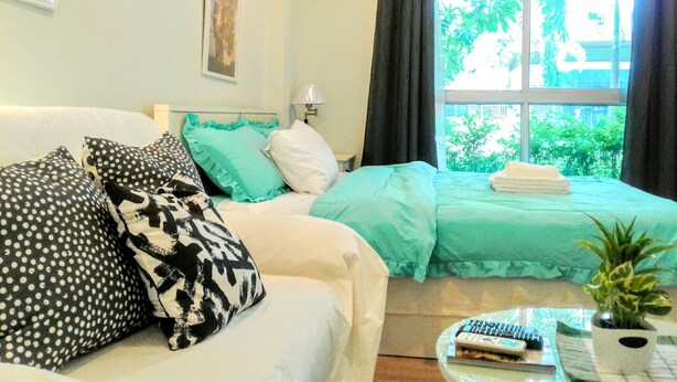 Double Room with Pool View | 1 bedroom, premium bedding, iron/ironing board, WiFi (free) - Apartment in Bangkok near Pool (Bangkok)