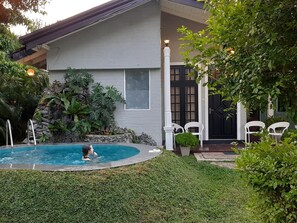 Outdoor pool - Mihilaka Holiday Homes (Wadduwa)