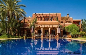 Outdoor pool - La Lune D'or (Marrakech)